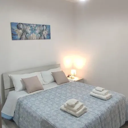 Dimora Mariflor Apartment *