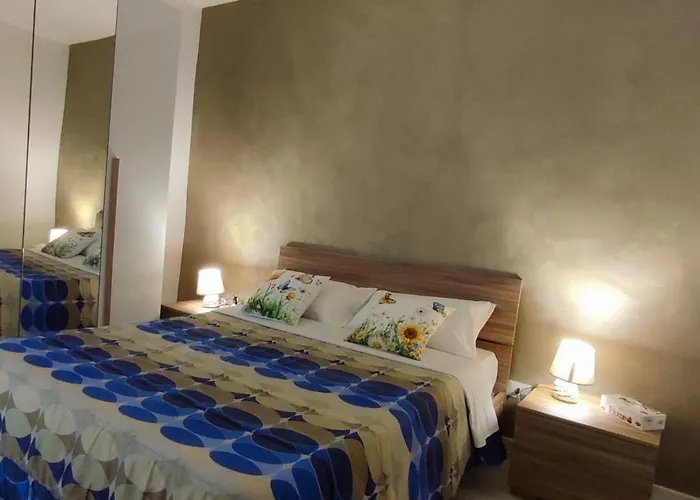 公寓 Dimora Mariflor *